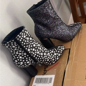 Star sparkle heels